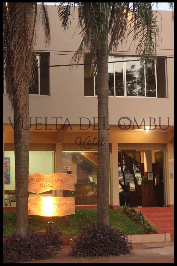Hotel Vuelta Del Ombu Gobernador Virasora エクステリア 写真